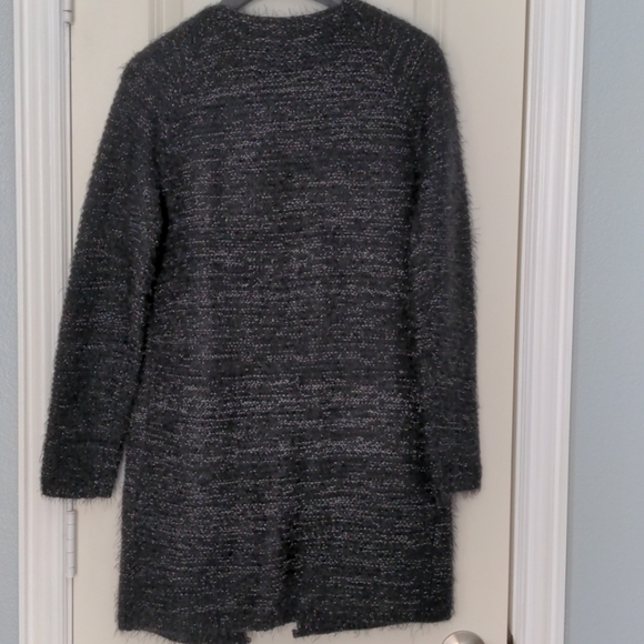 In Style Sweater Jacket - Picture 4 of 8